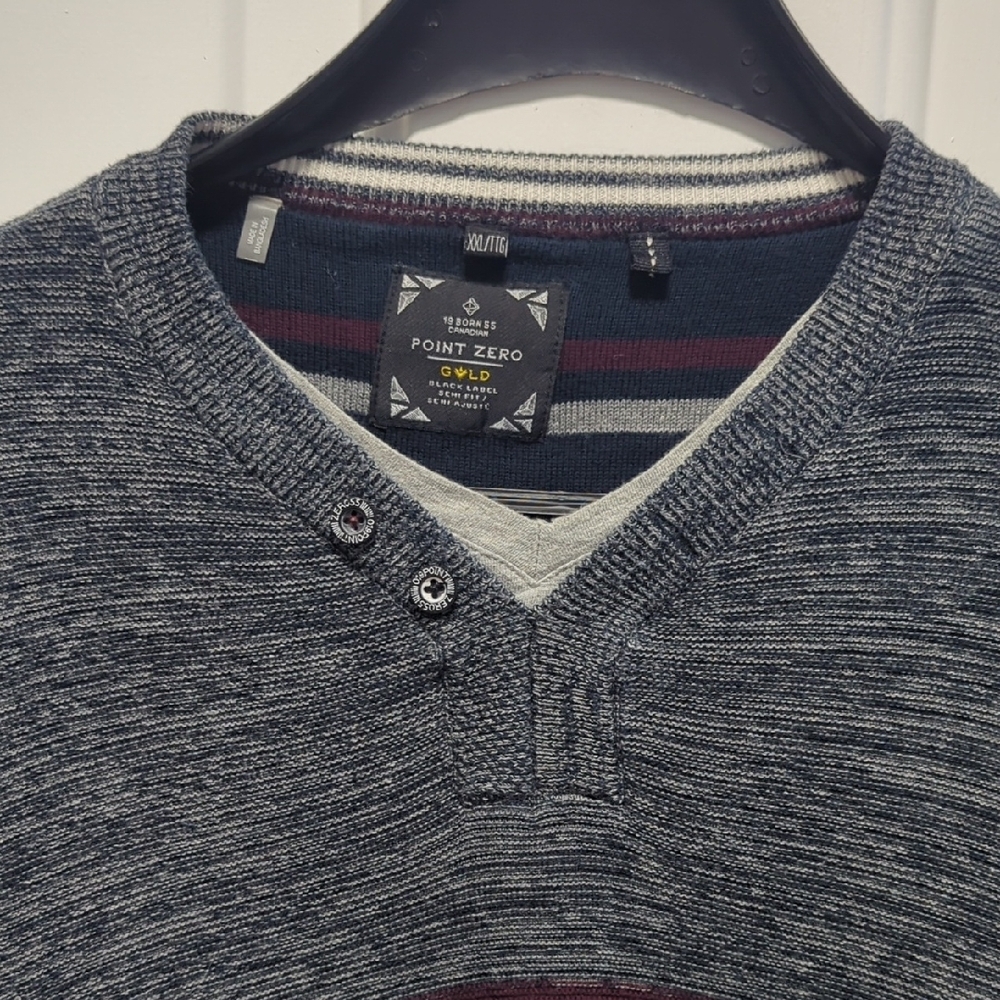 Point Zero V-Neck Sweater - Blue, Gray, Burgundy - Picture 2 of 8